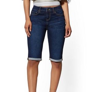 13 INCH CURVY BERMUDA SHORT